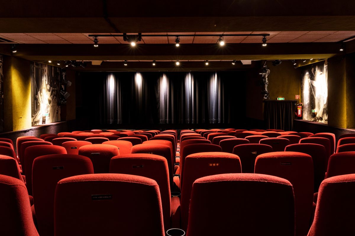 Großer Saal im Cinema